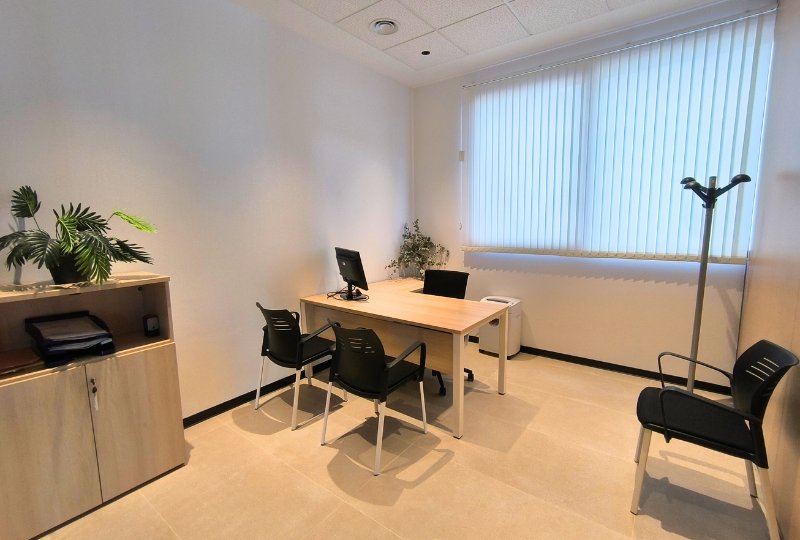 construcción de naves industriales con oficinas