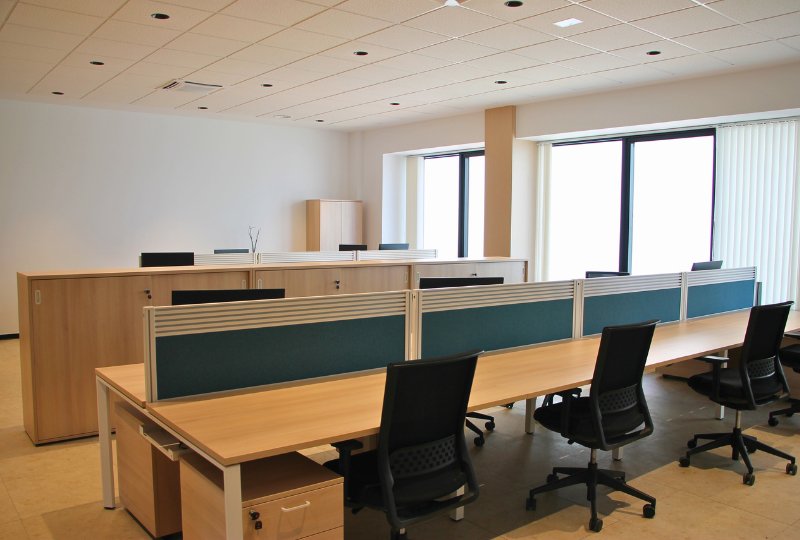 construcción de naves industriales con oicinas